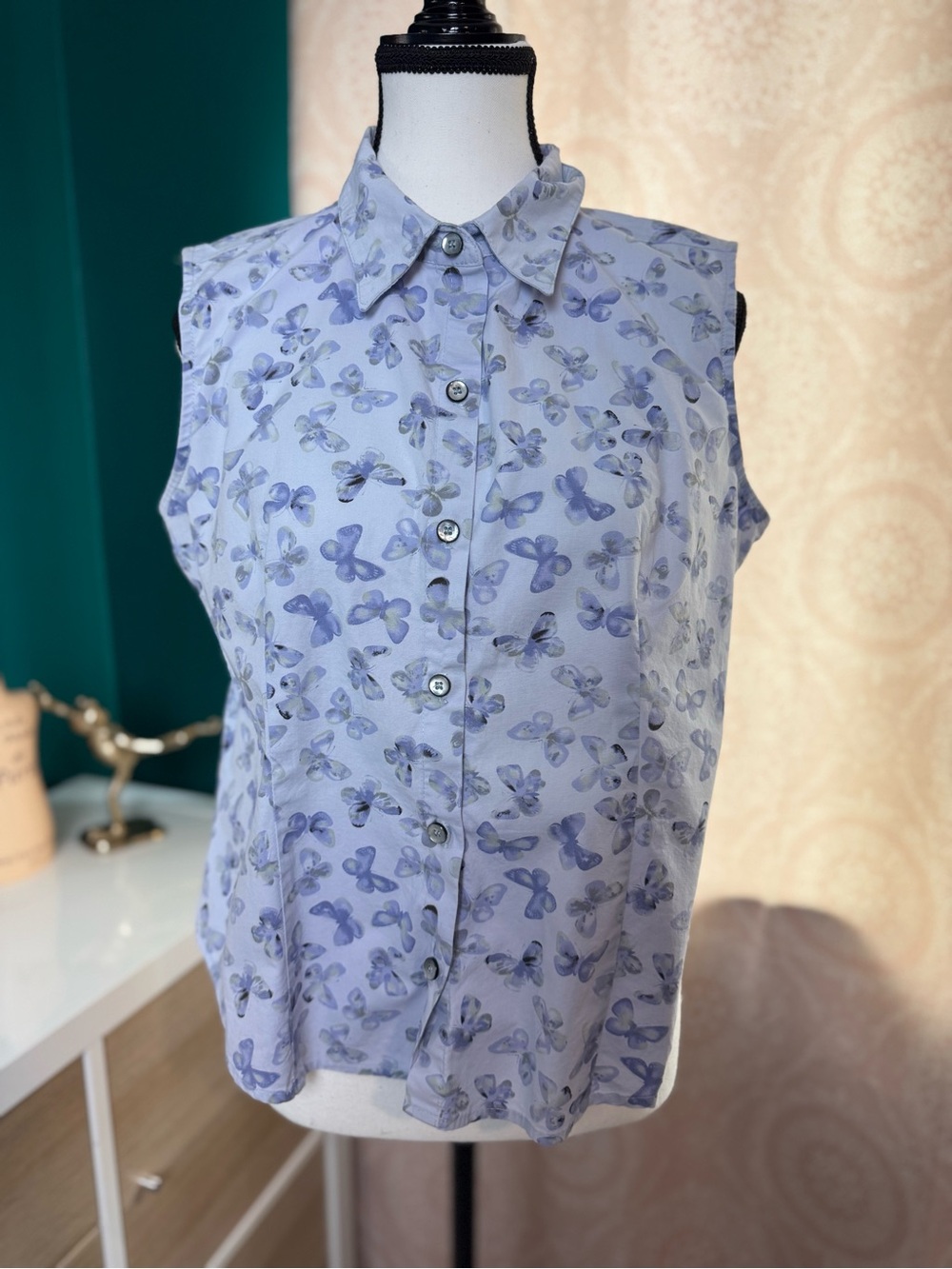 Vtg 90s Sleeveless Collared Lavender Purple Butterfly Print Button-Up Top Size M